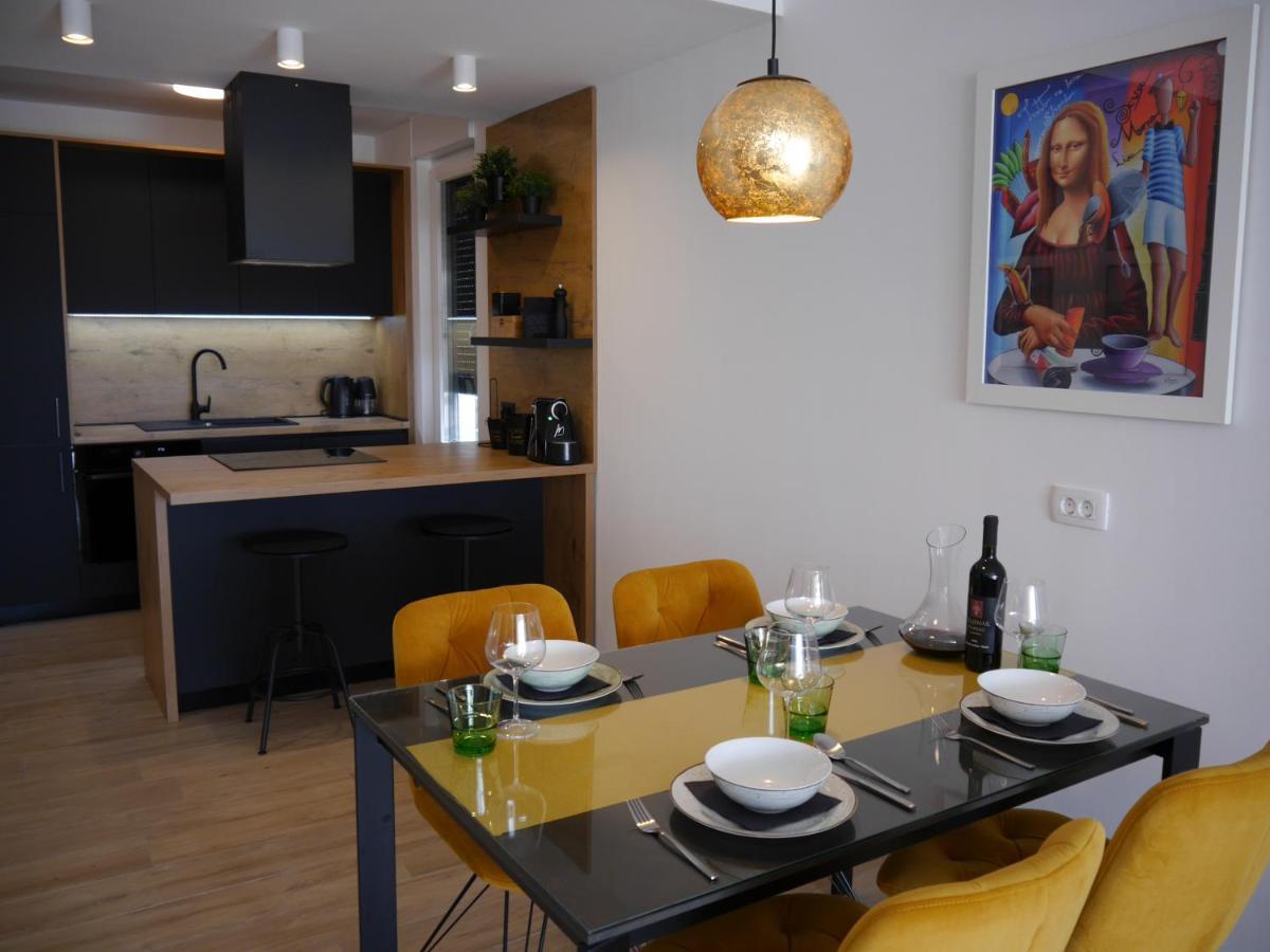 Apartment "Mon Ami" Trogir Buitenkant foto
