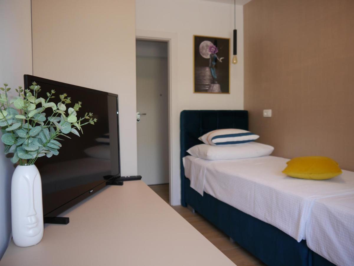 Apartment "Mon Ami" Trogir Buitenkant foto