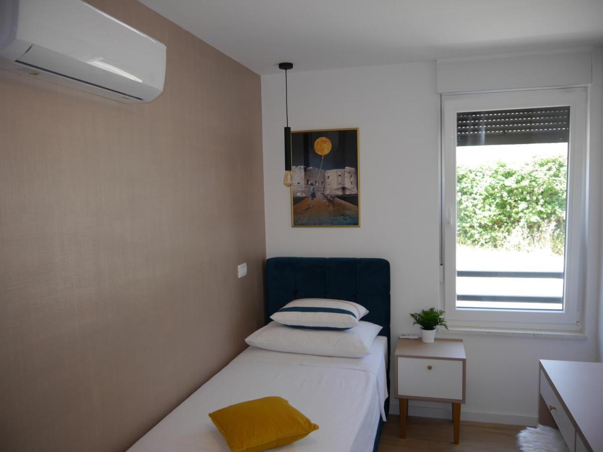 Apartment "Mon Ami" Trogir Buitenkant foto